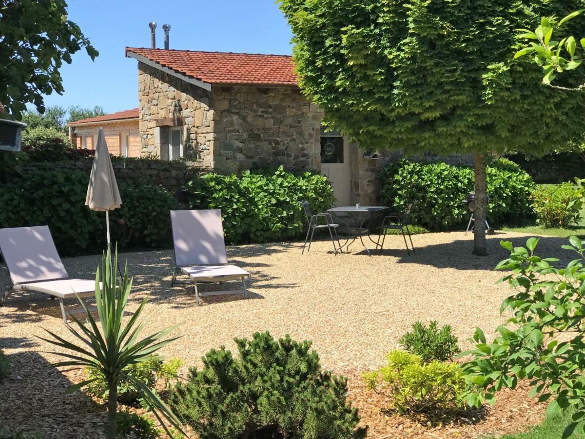 Hotel Manoir Des Petites Bretonnes Saint-Quay-Perros Exterior foto